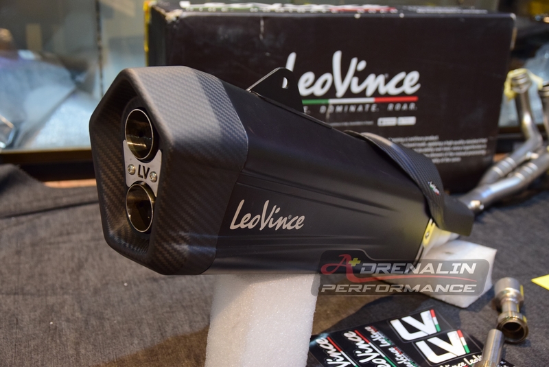 ท่อ leovince full system สำหรับ Tmax 560 2020+ รุ่น LV12 ปลายดำ (For Exhibition only)