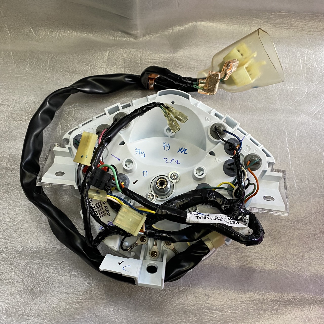 37200-KWW-651 มาตรวัดความเร็วทั้งชุด (KPH) WAVE110i ปี2011, เวฟ110ไอ 2013สตาร์ทเท้า อะไหล่แท้ HONDA