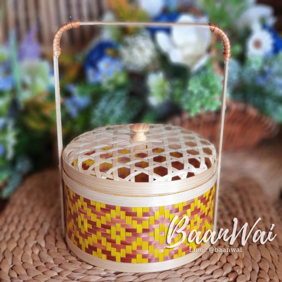 ปิ่นโตไม้ไผ่ ลายข้าวหลามตัด ขนาด 8*4 นิ้ว