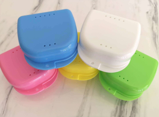 กล่องเก็บรีเทนเนอร์,กล่องรีเทนเนอร์,กล่องใส่รีเทนเนอร์