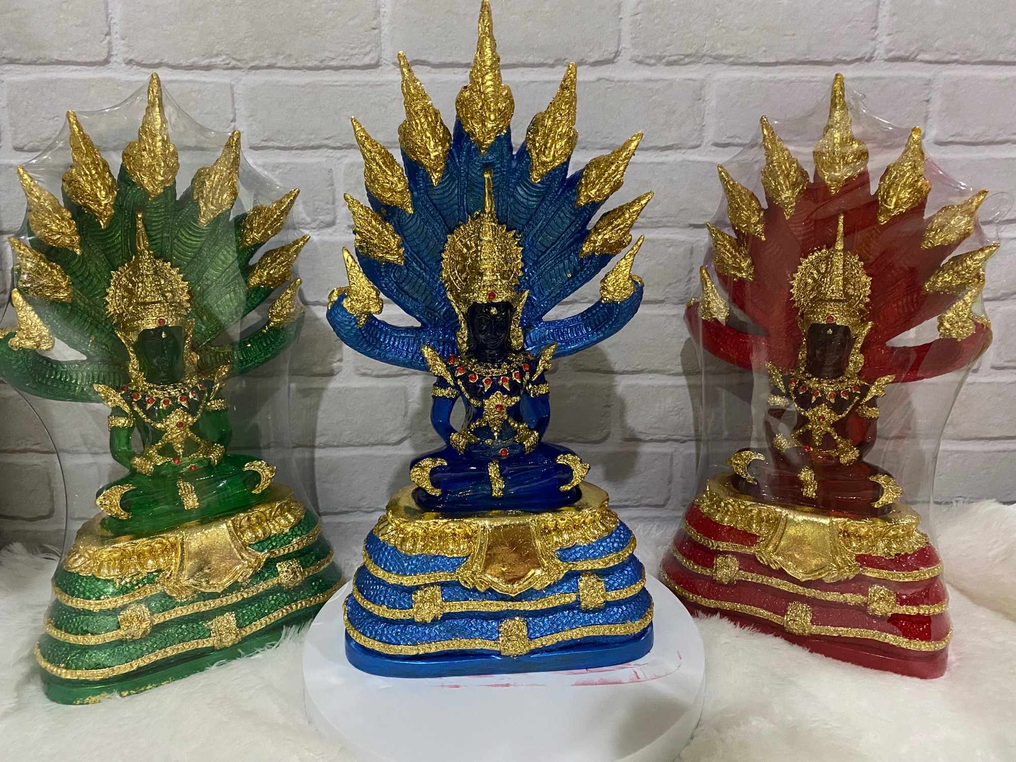 พระเเก้วนาคปรก 9 เศียร สูง 14 นิ้วครึ่ง สีประจำวัน รับบูชาสีไหนเลือกเลยจ้า