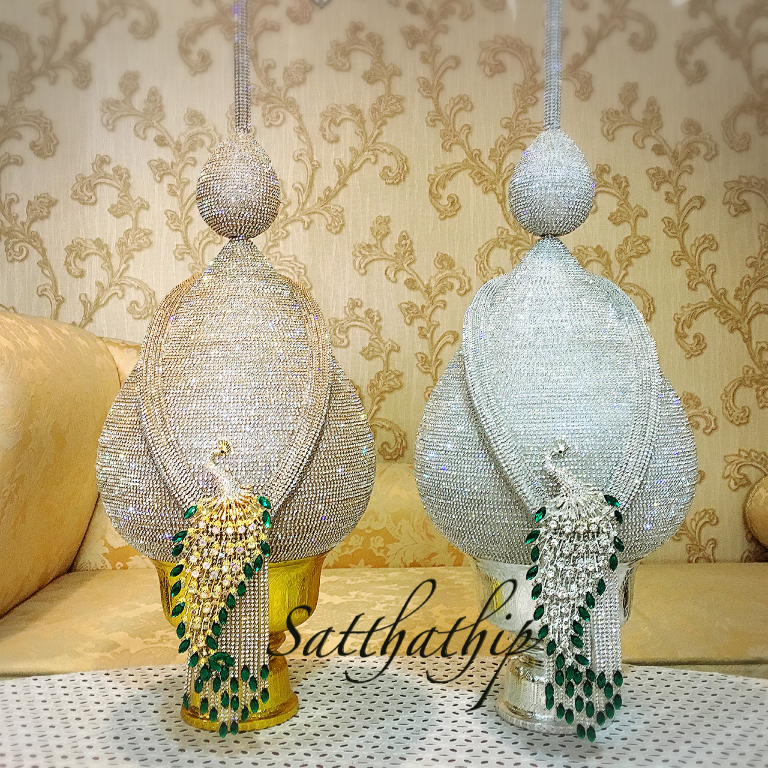 พานพุ่มเงินทอง [10 นิ้ว/ 5,200 บาท/คู่]