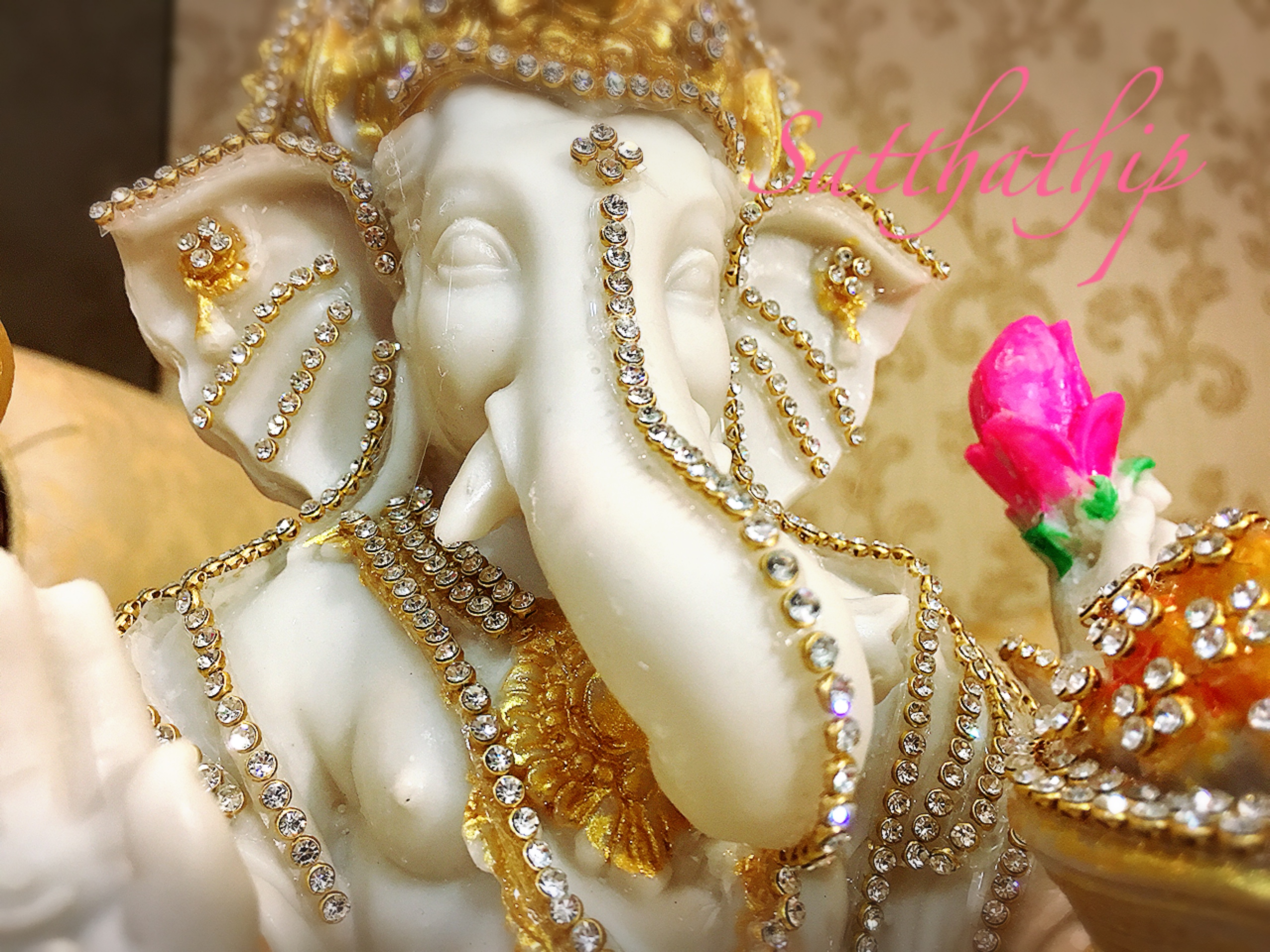 พระพิฆเนศ ปางประทานพร (เรซิ่น แต่งองค์) - Ganesha: Lord of Success