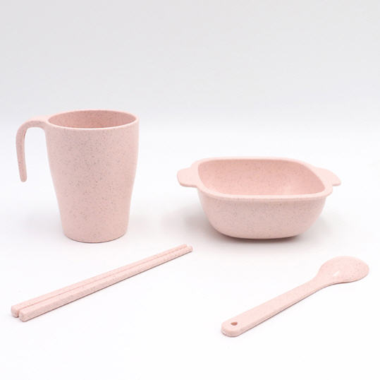 ชุดสินค้ารักษ์โลก,ชุดแก้วน้ำชามข้าวฟางข้าวสาลี,ผลิตภัณฑ์ฟางข้าวสาลี