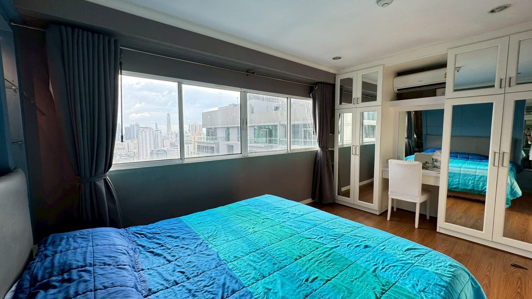 Grand Park View Asok Penthouse