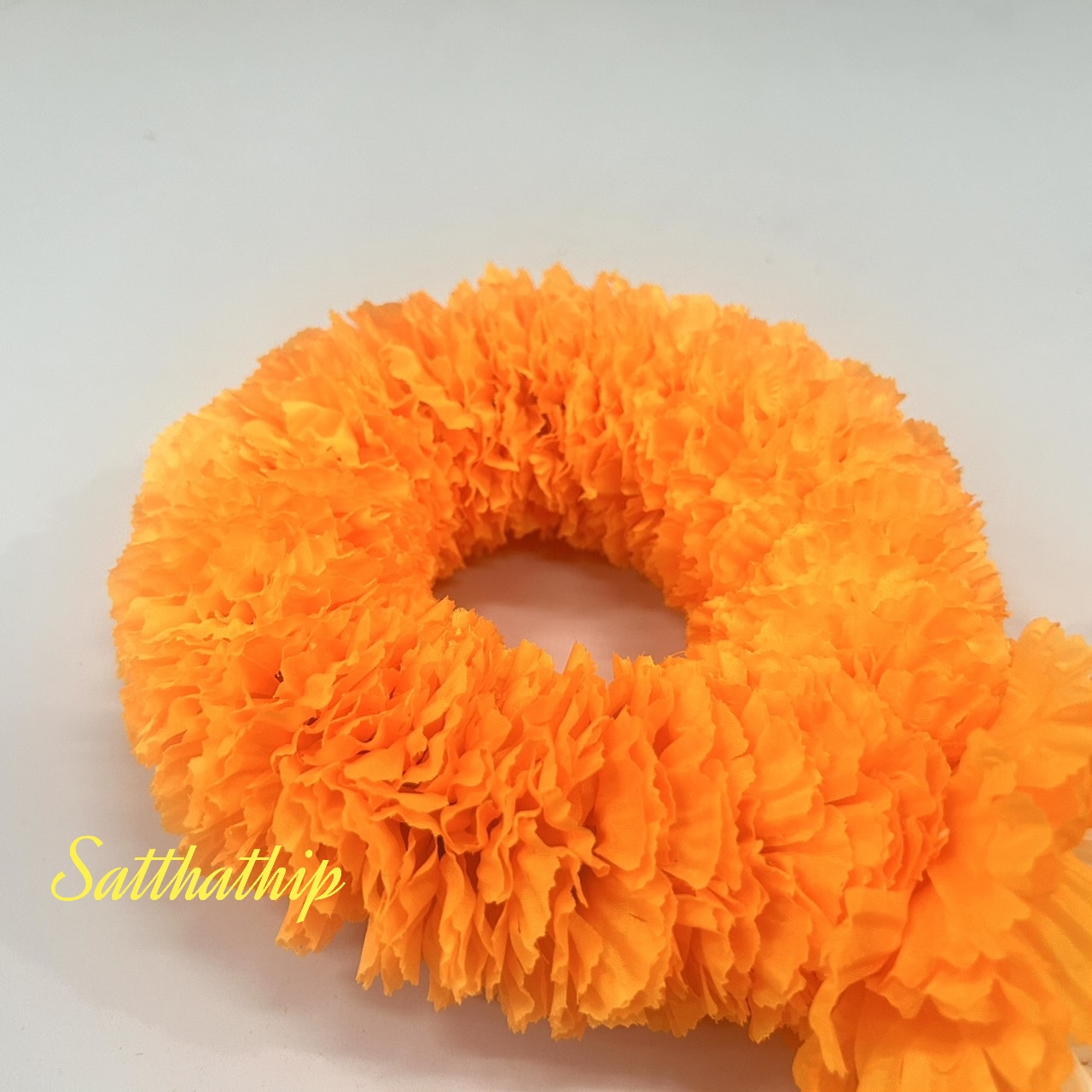 พวงมาลัยผ้า - พวงมาลัยดอกดาวเรืองผ้า - พวงมาลัยดอกดาวเรือง ประดิษฐ์ - พวงมาลัยถวายศาลพระภูมิ