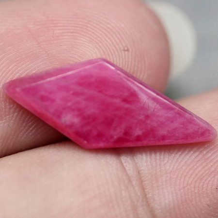 พลอยทับทิมแท้ (Ruby) 6.95 กะรัตสีชมพูอมม่วง