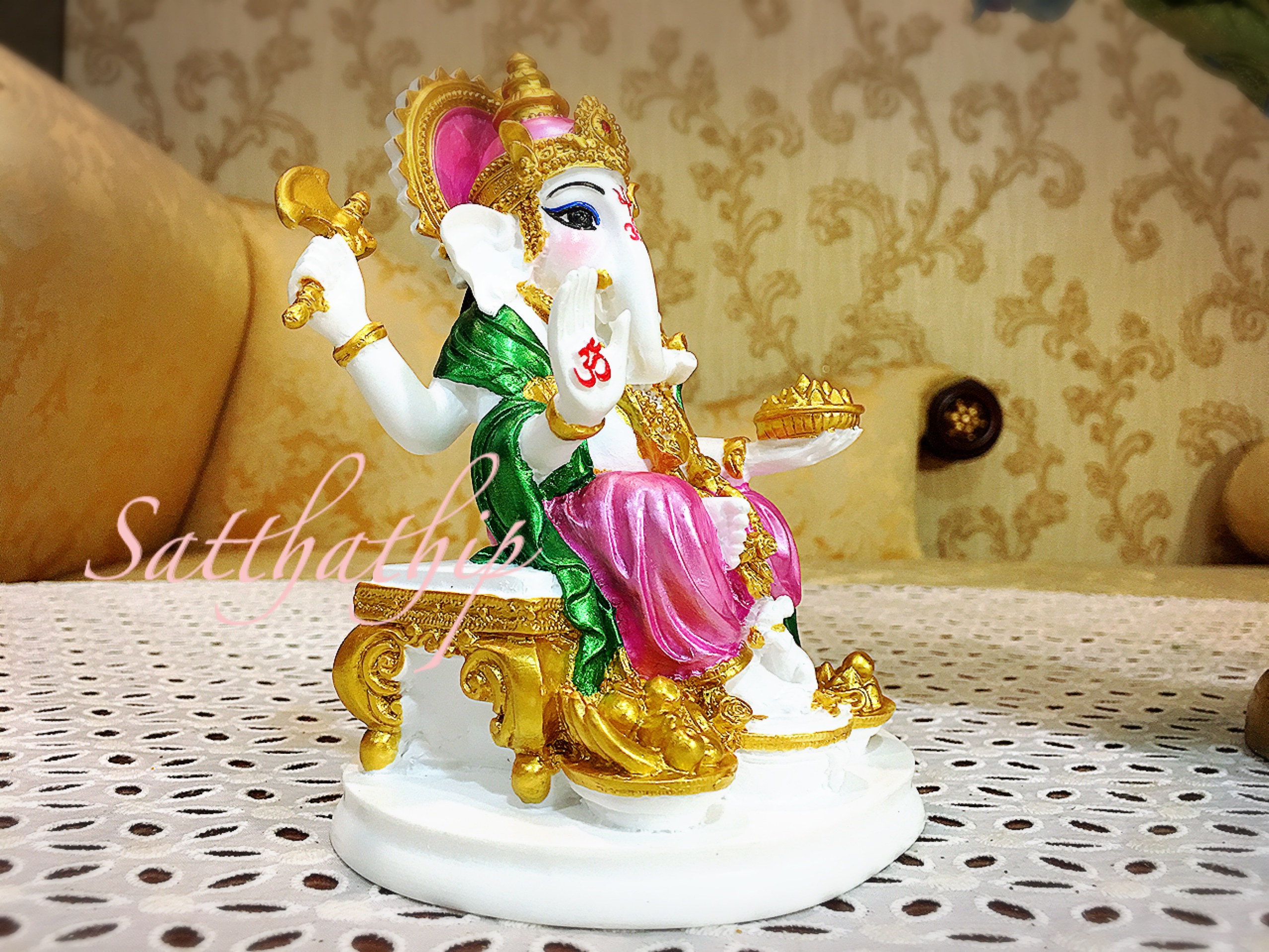 พระพิฆเนศ ปางประทานพร (เซรามิก) - Ganesha: Lord of Success