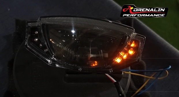 Competition Werkes-ไฟท้าย ไฟเลี้ยวในตัว สำหรับ scrambler