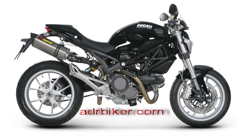 ท่อ Akrapovic Slip on สำหรับ Ducati Monster 696, 796, 1100 (For Exhibition only)
