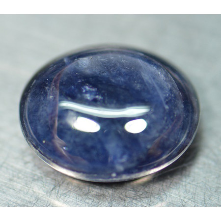 พลอยไพลินหลังเบี้ย (Sapphire) 6.40 กะรัต