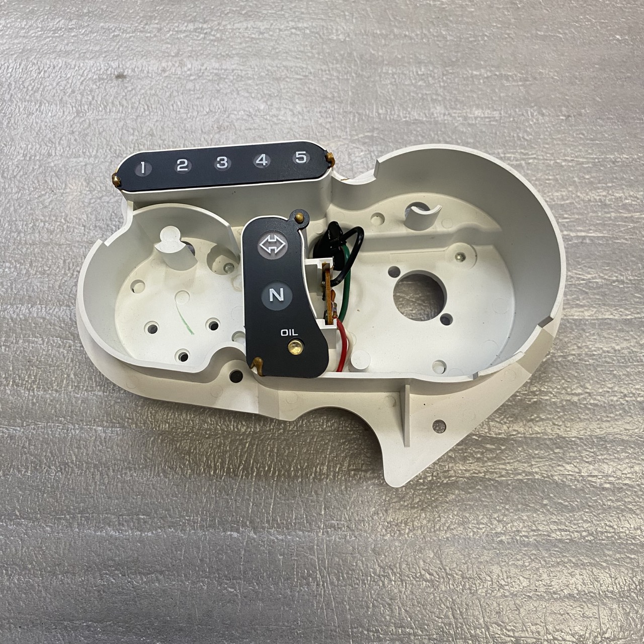 37212-KAN-940 ฝาครอบไมล์ตัวล่าง เสื้อไมล์ TENA เทน่า อะไหล่แท้ HONDA