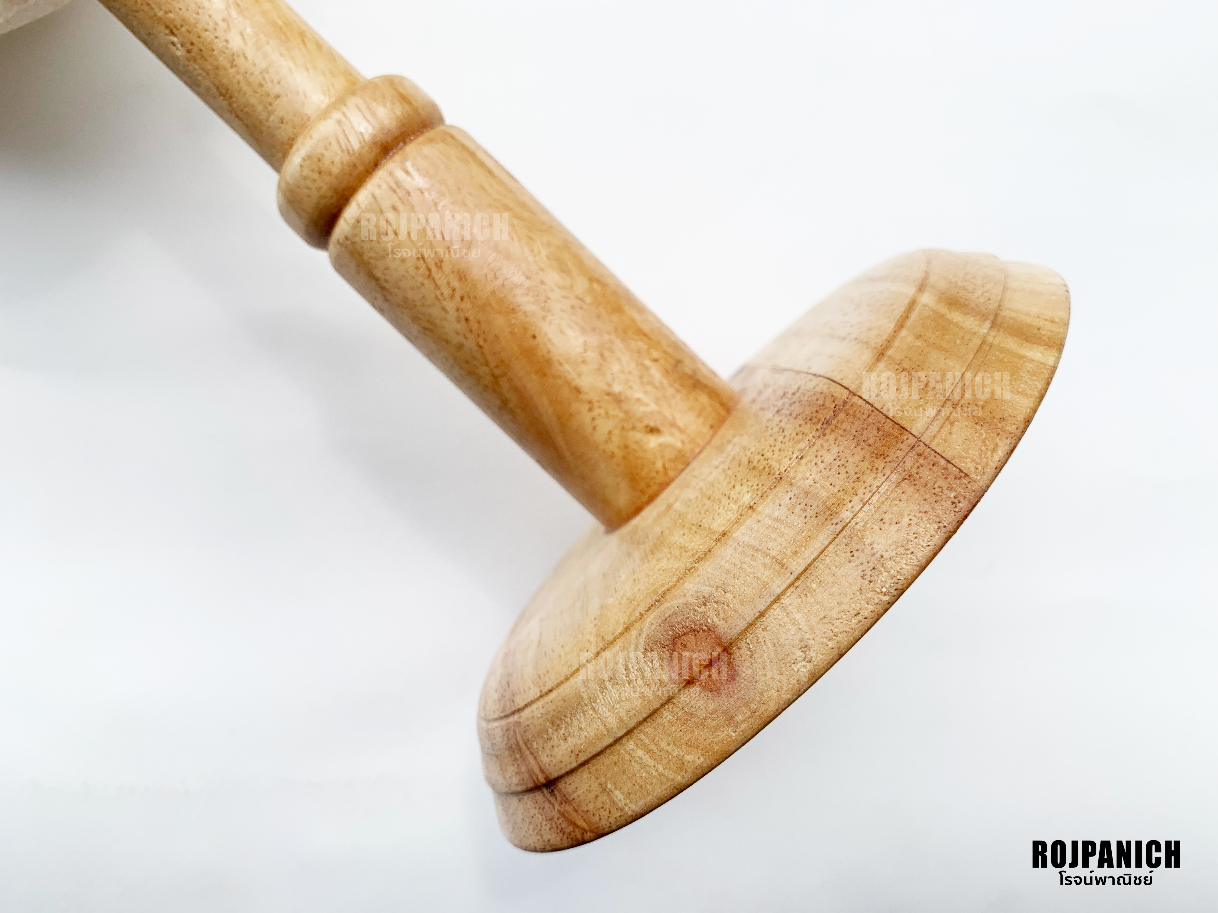 หัวหุ่นไม้ผู้ใหญ่