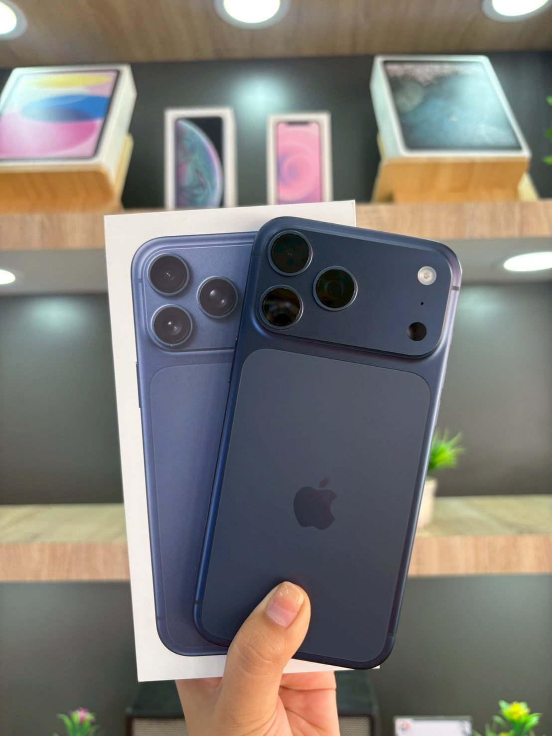 iPhone 17 Pro Max 512GB สี Deep Blue