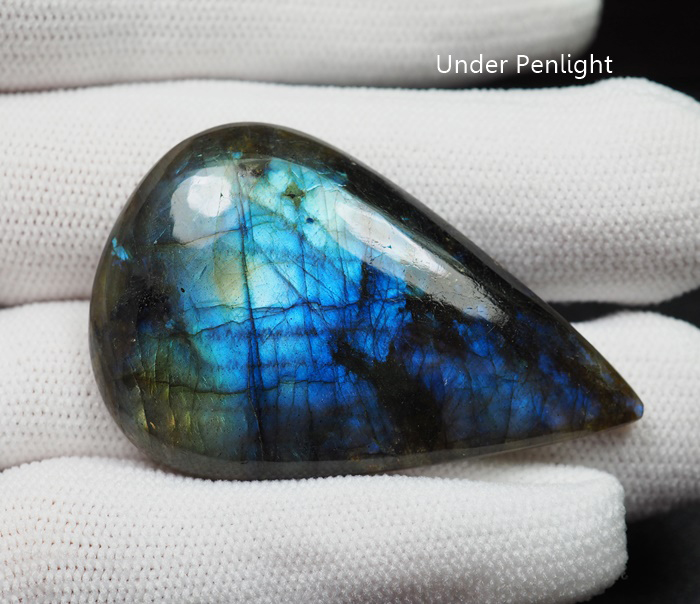 พลอยลาบราโดไรท์ (Labradorite) 80.15 กะรัตขนาดใหญ่