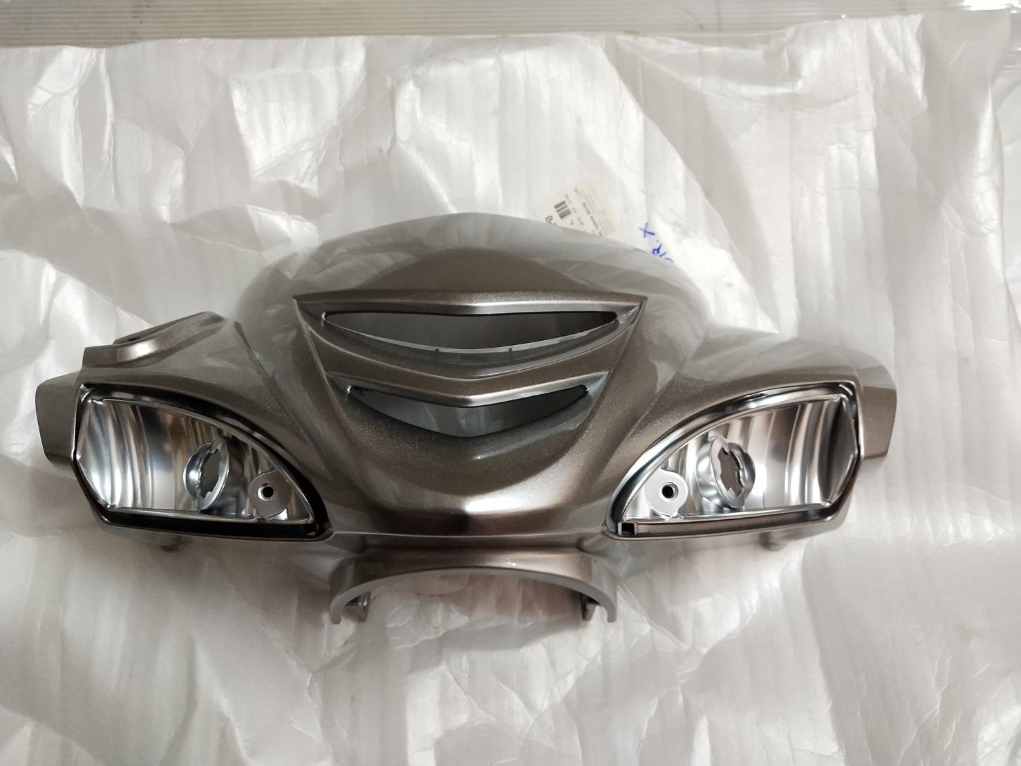 ฝาครอบแฮนด์สีเทา สำหรับรุ่น X-1 อะไหล่แท้ YAMAHA 5YW-F6143-01-P0