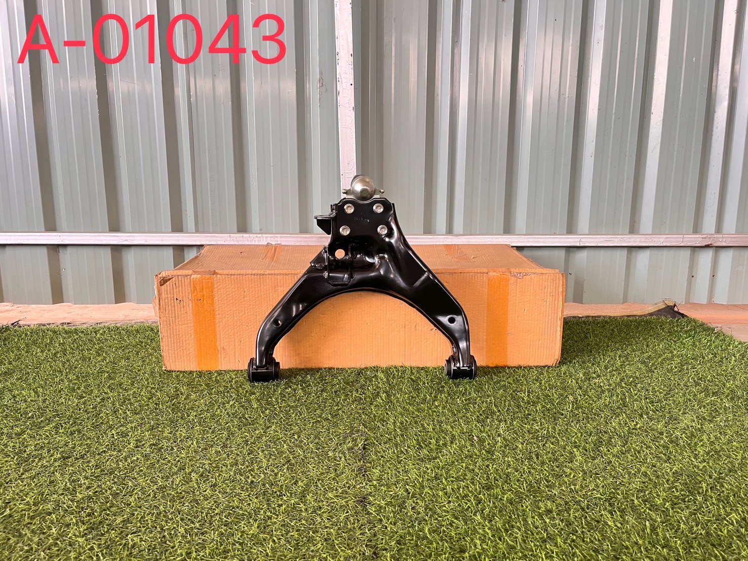 ปีกนกล่าง R Isuzu D-max 2012-19 ใหม่แท้