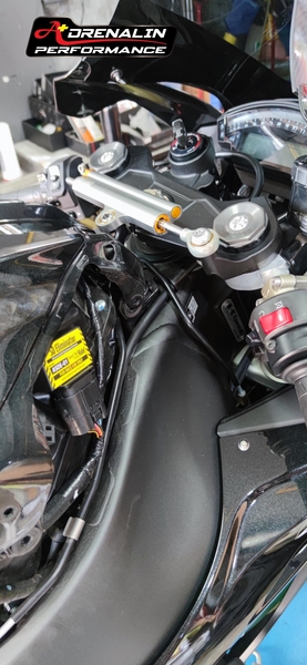 กันสะบัด Ohlins สำหรับ ZX10 2016+