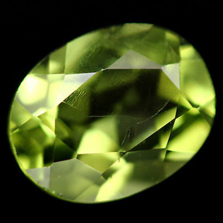 พลอยเพอริดอท (Peridot) 1.93 กะรัต