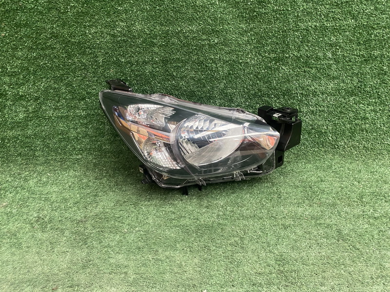 ไฟหน้า R Mazda Mazda2 Sky 2015-2019