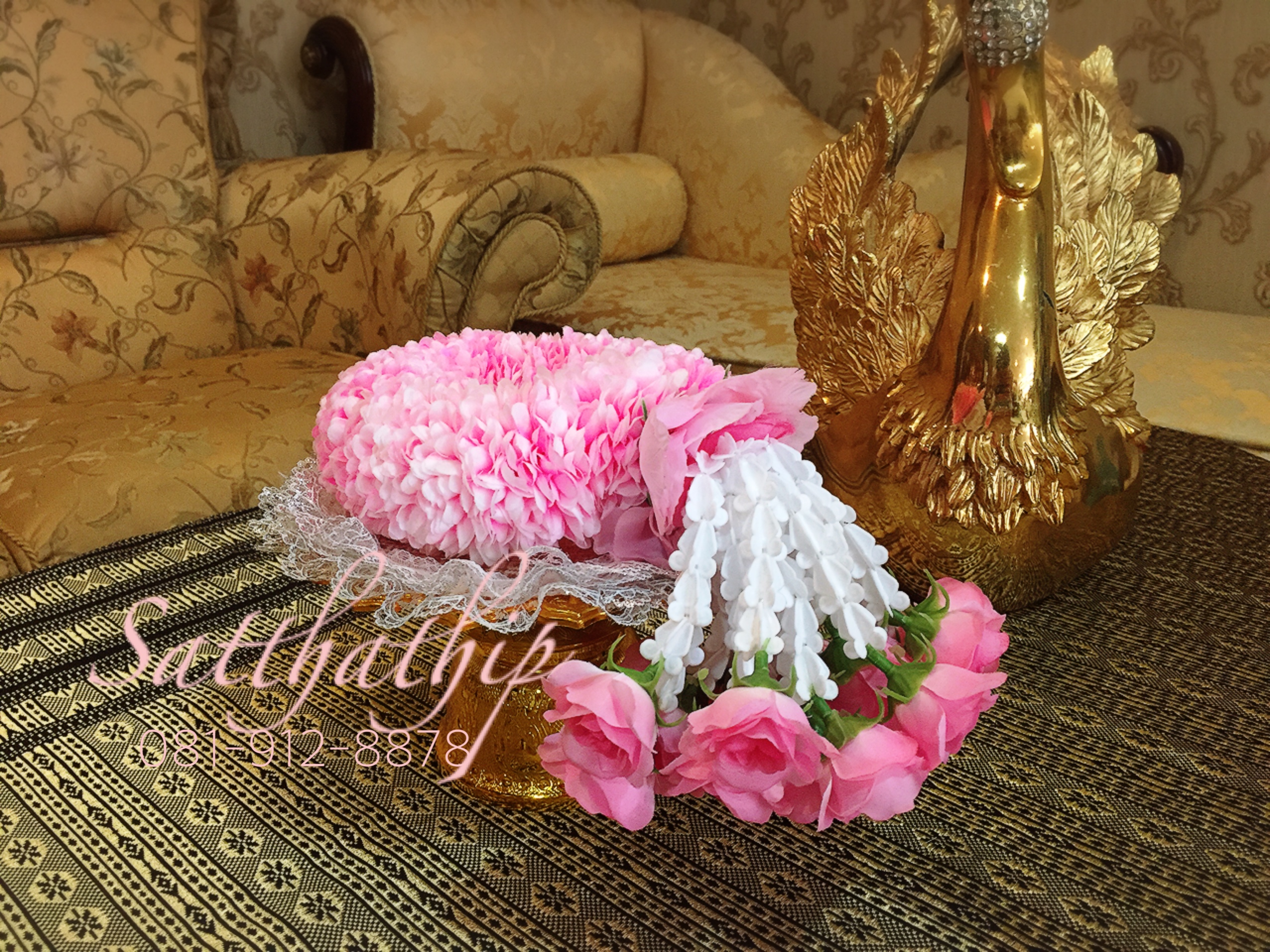 พวงมาลัยผ้า ดอกมัม สีชมพูอ่อน - พวงมาลัยผ้า - Fabric garland