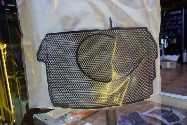 Evotech - การ์ดหม้อน้ำ+การ์ดออย (Radiator Oil guard) สำหรับ R1 2015+