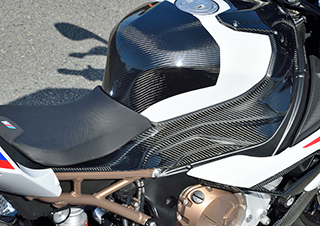 Magical Racing ครอบถังคาร์บอนชิ้นใหญ่ สำหรับ S1000RR 2020+