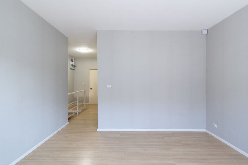 Baan Klang Muang Sukhumvit77