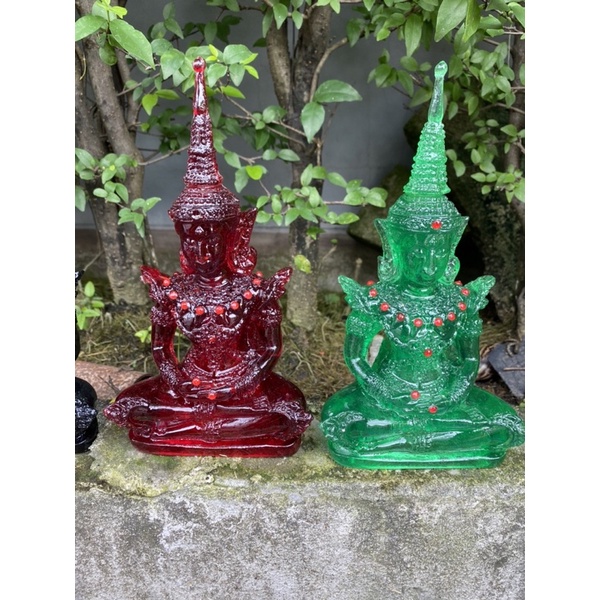 พระจักรพรรดิ กว้าง4นิ้ว สูง8นิ้ว สีประจำวันเกิด ตั้งหน้ารถได้