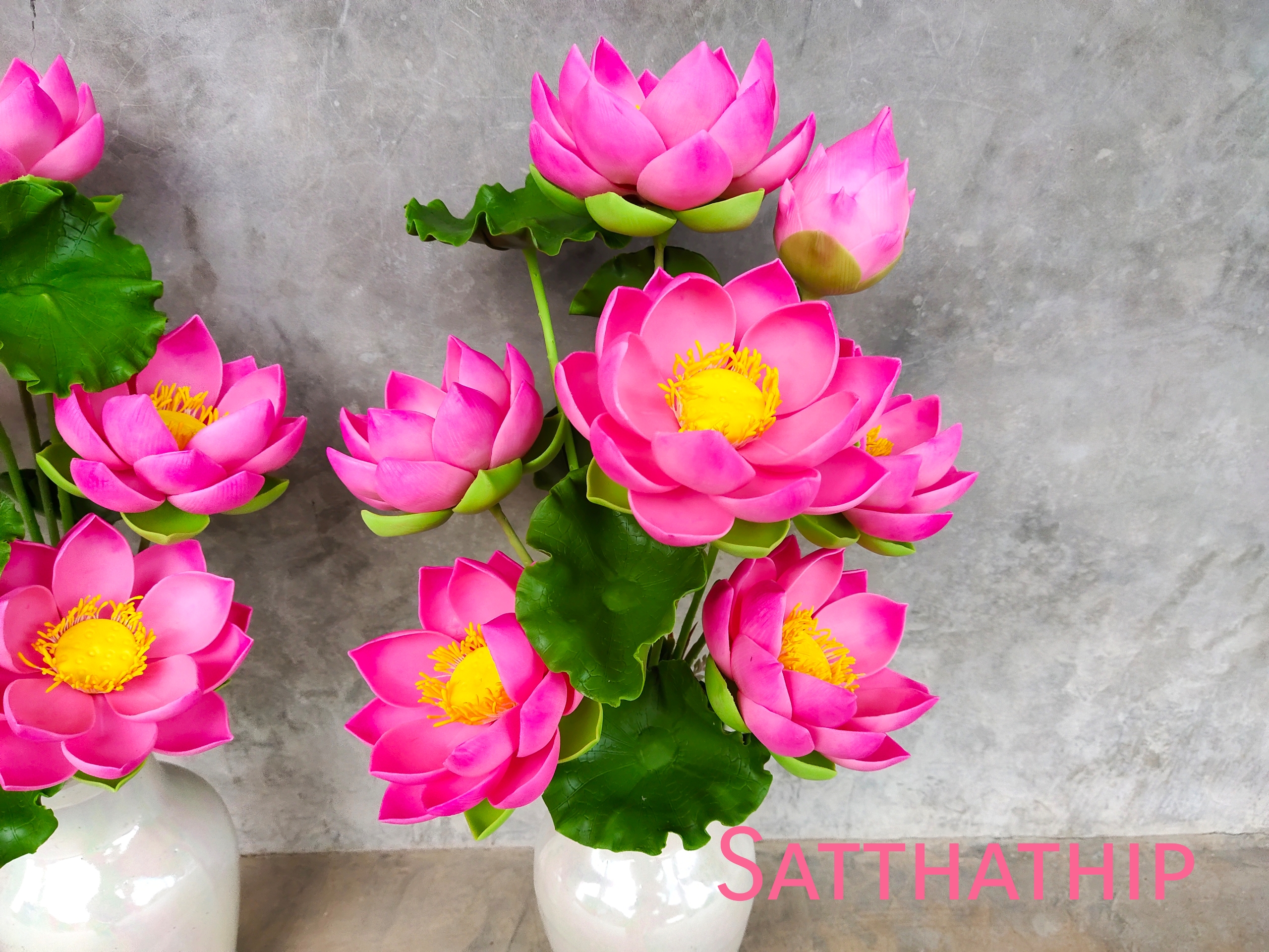 แจกันดอกบัว - ดอกบัวประดิษฐ์ - แจกันดอกบัวหลวงสีชมพู (ข้างละ 6 ดอก) ประดิษฐ์จากดิน - แจกันดอกบัวประดิษฐ์ - Lotus Flower