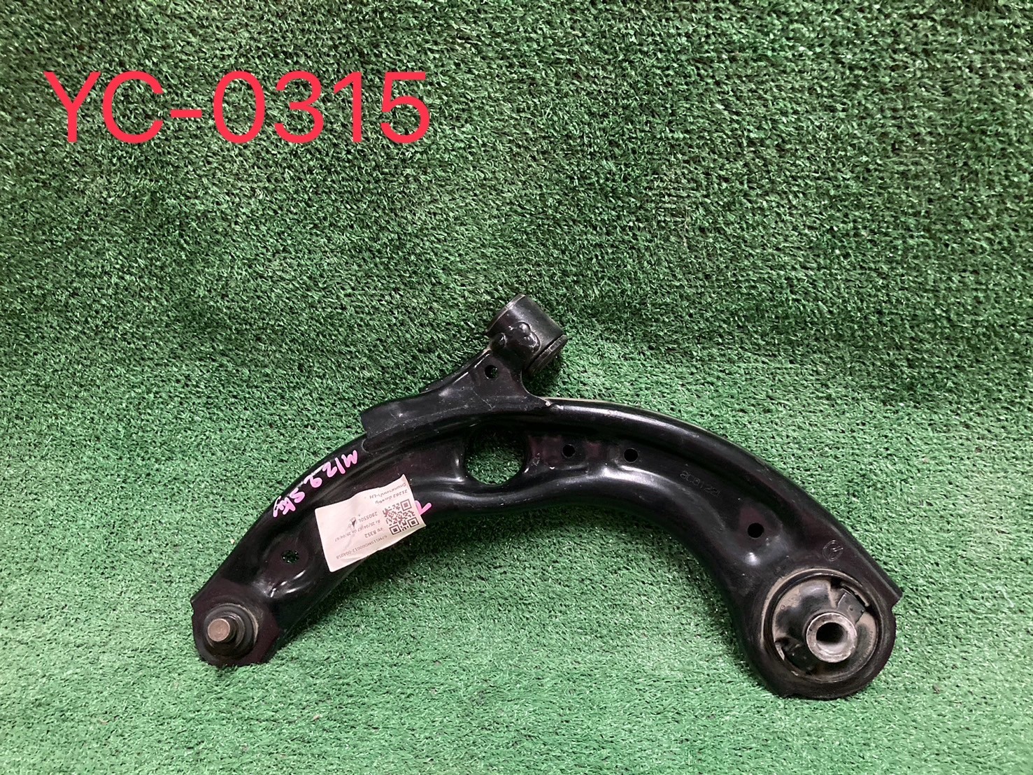 ปีกนกล่าง L Mazda2 2012-17 มือสอง