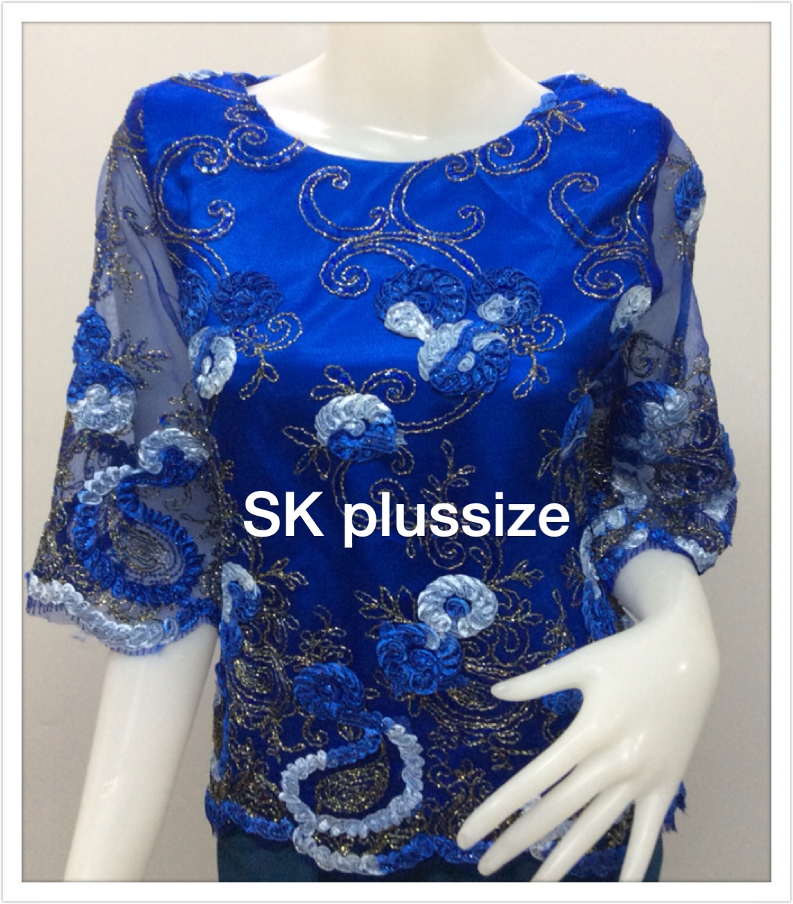เสื้อลูกไม้บุหงา สีน้ำเงิน คอปาด แขน 3 ส่วน รอบอก 36 นิ้ว