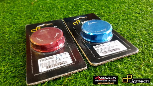 ฝากระปุกน้ำมันเบรค Lightech สำหรับ S1000RR 2015+