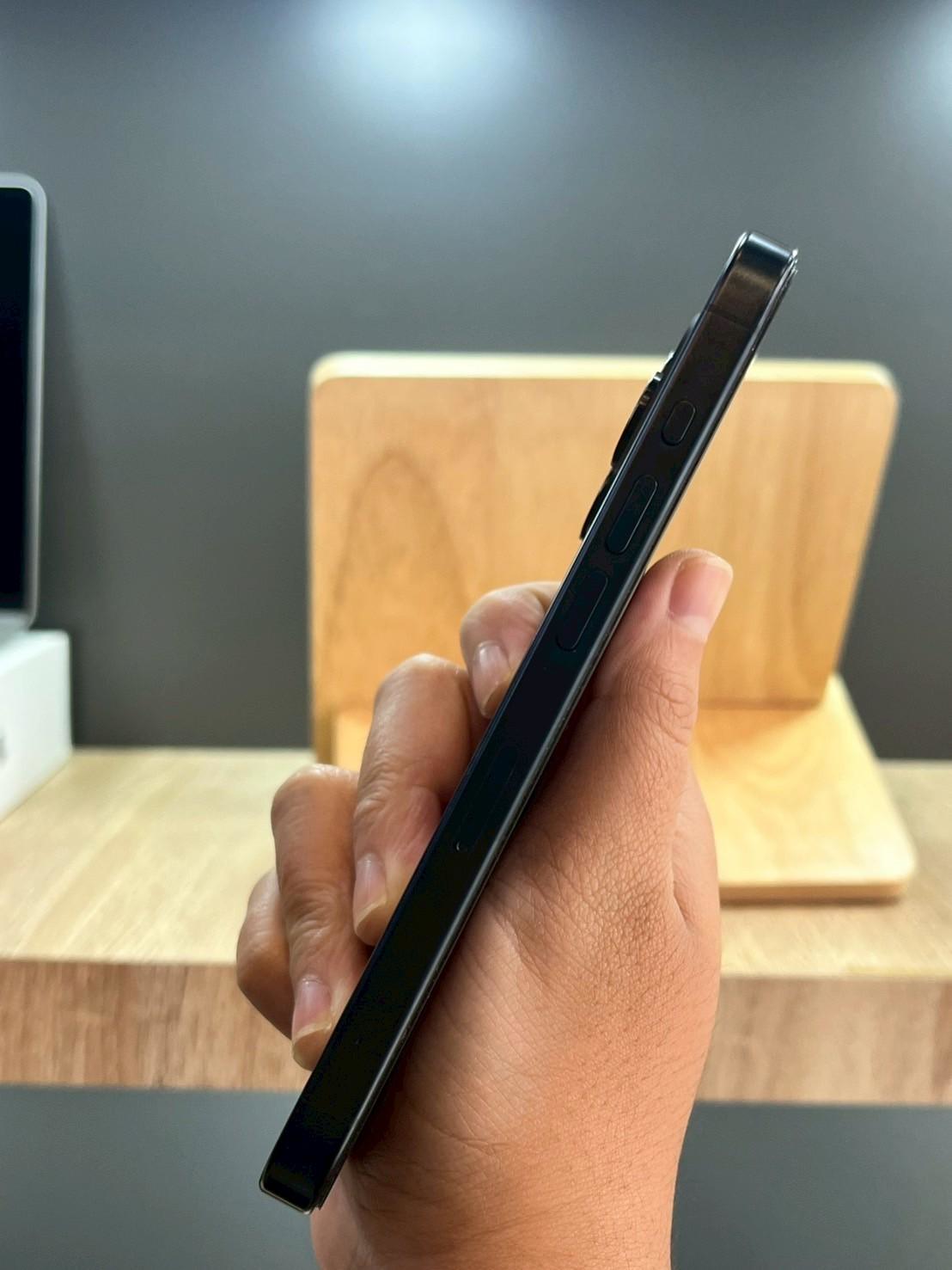 iPhone 15 Pro 128GB Blue Titanium