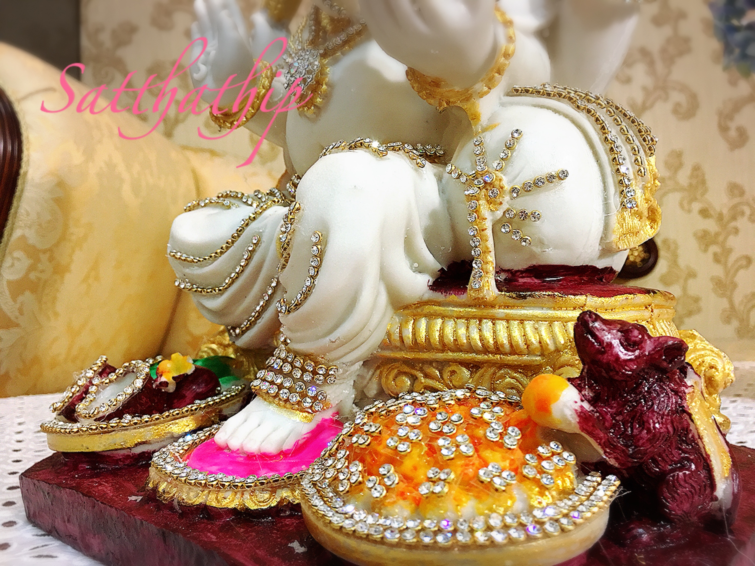 พระพิฆเนศ ปางประทานพร (เรซิ่น แต่งองค์) - Ganesha: Lord of Success