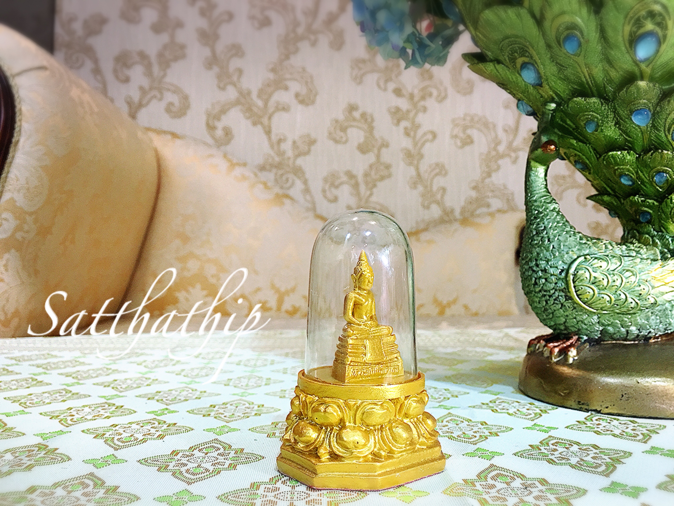 หลวงพ่อโสธรครอบแก้ว - พระพุทธรูปจำลอง - Buddha statue