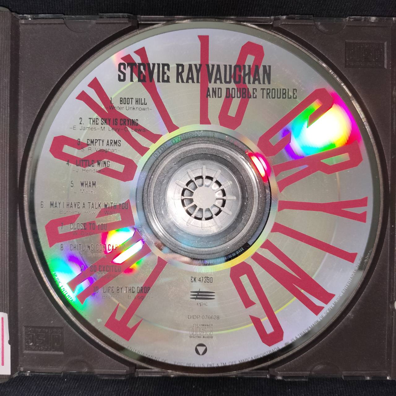 Stevie Ray Vaughan And Double Trouble – The Sky Is Crying / USA / มีรอยบ้าง