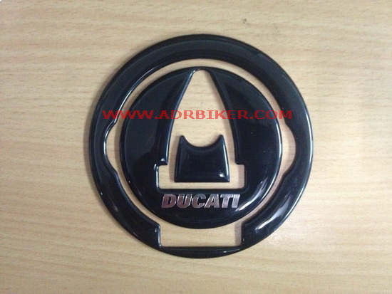 แผ่นกันรอยฝาถังน้ำมัน สำหรับ Diavel (Made in USA)