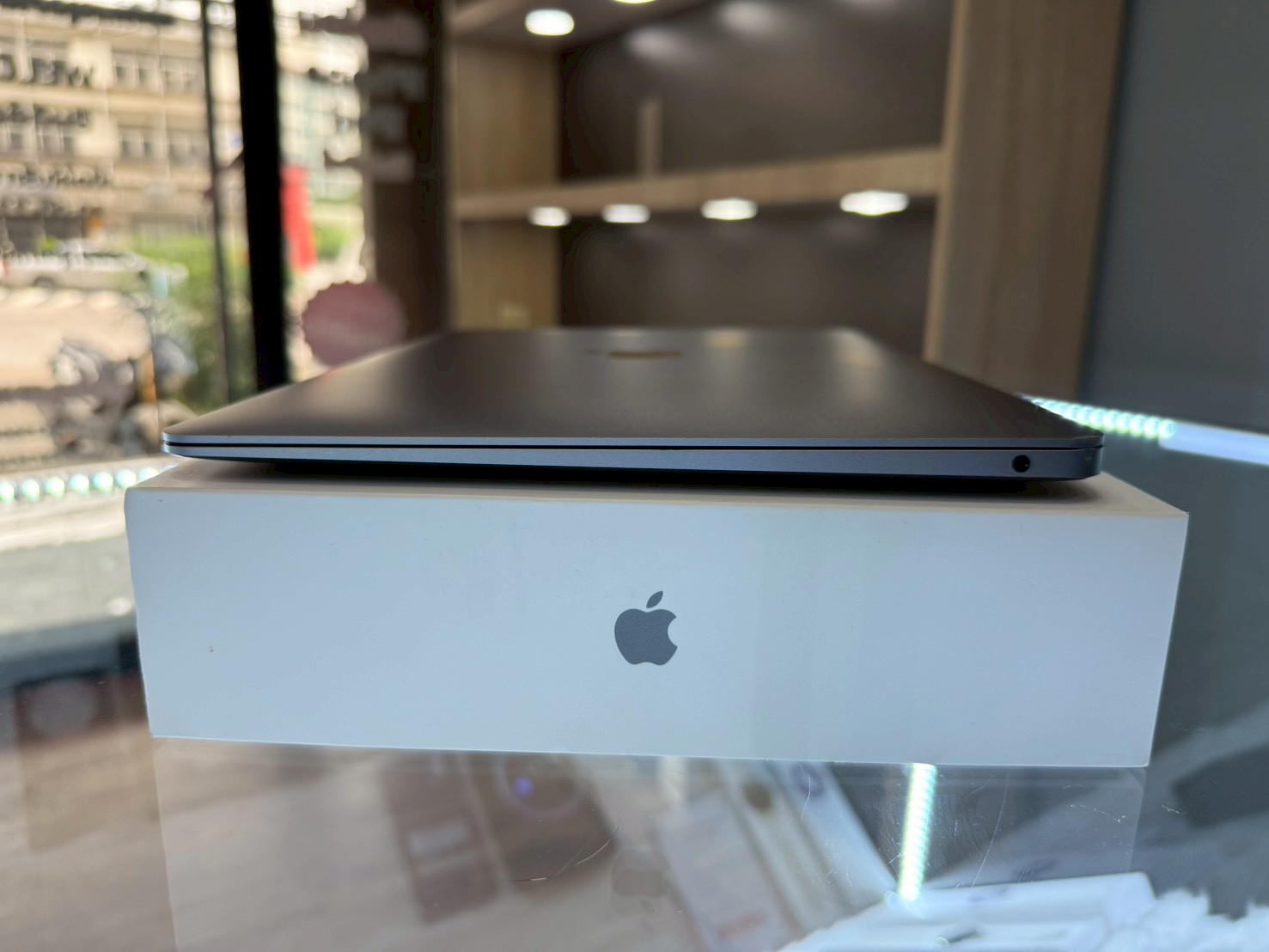 MacBook Air 13" (M1 ปี 2020) 8/256GB Space Gray