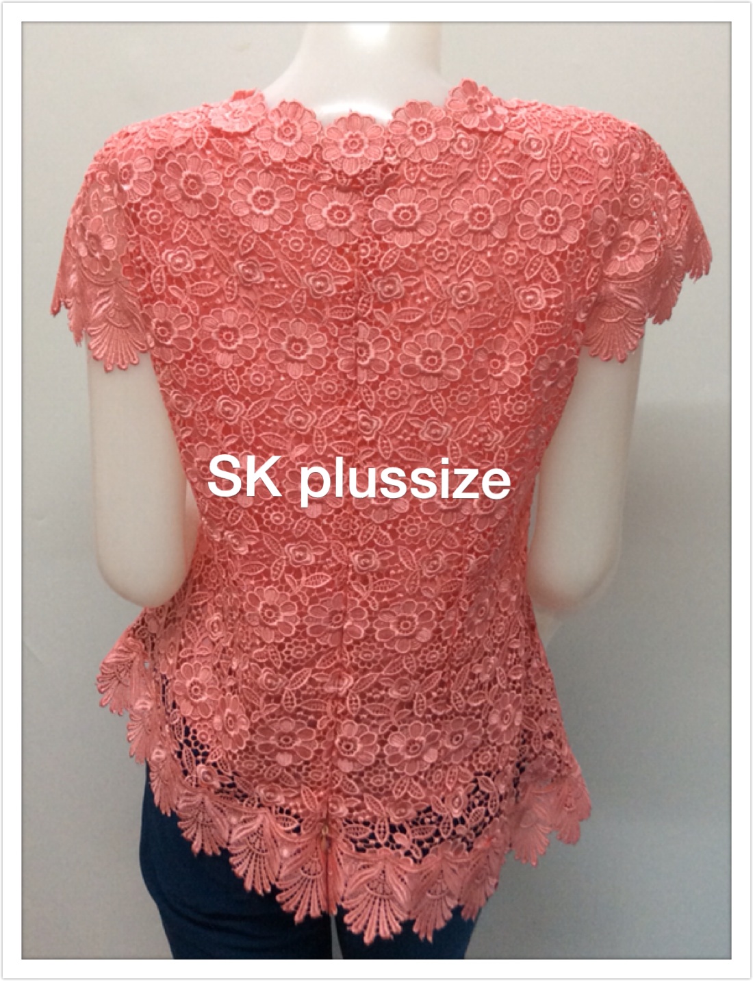 เสื้อลูกไม้ ชายเสื้อเฉียง สีโอลด์โรส รอบอก 38 นิ้ว