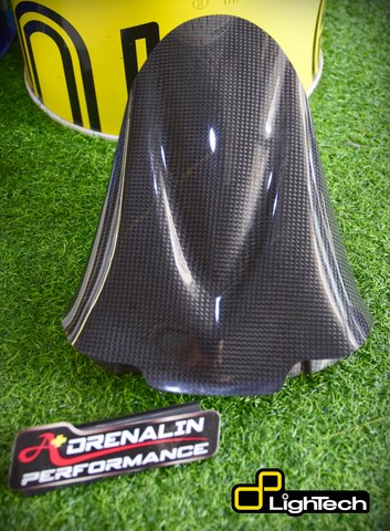 บังโคลนหลัง คาร์บอน Lightech จาก Italy สำหรับ GSXR1000 2017+