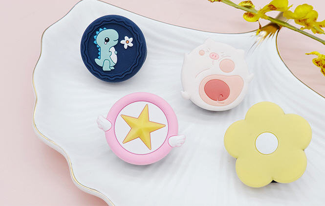 โรงงานผลิต,อุปกรณ์เสริมมือถือยางหยอด,อุปกรณ์ยึดโทรศัพท์ติดกับนิ้ว,แหวนมือถือ,แหวนโทรศัพท์,รับสกรีนโลโก้,ออกแบบเอง,ที่ยึดมือถือ