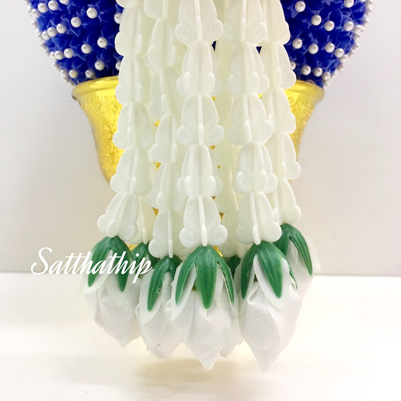 พานพุ่มดอกรักประดิษฐ์ [8"]