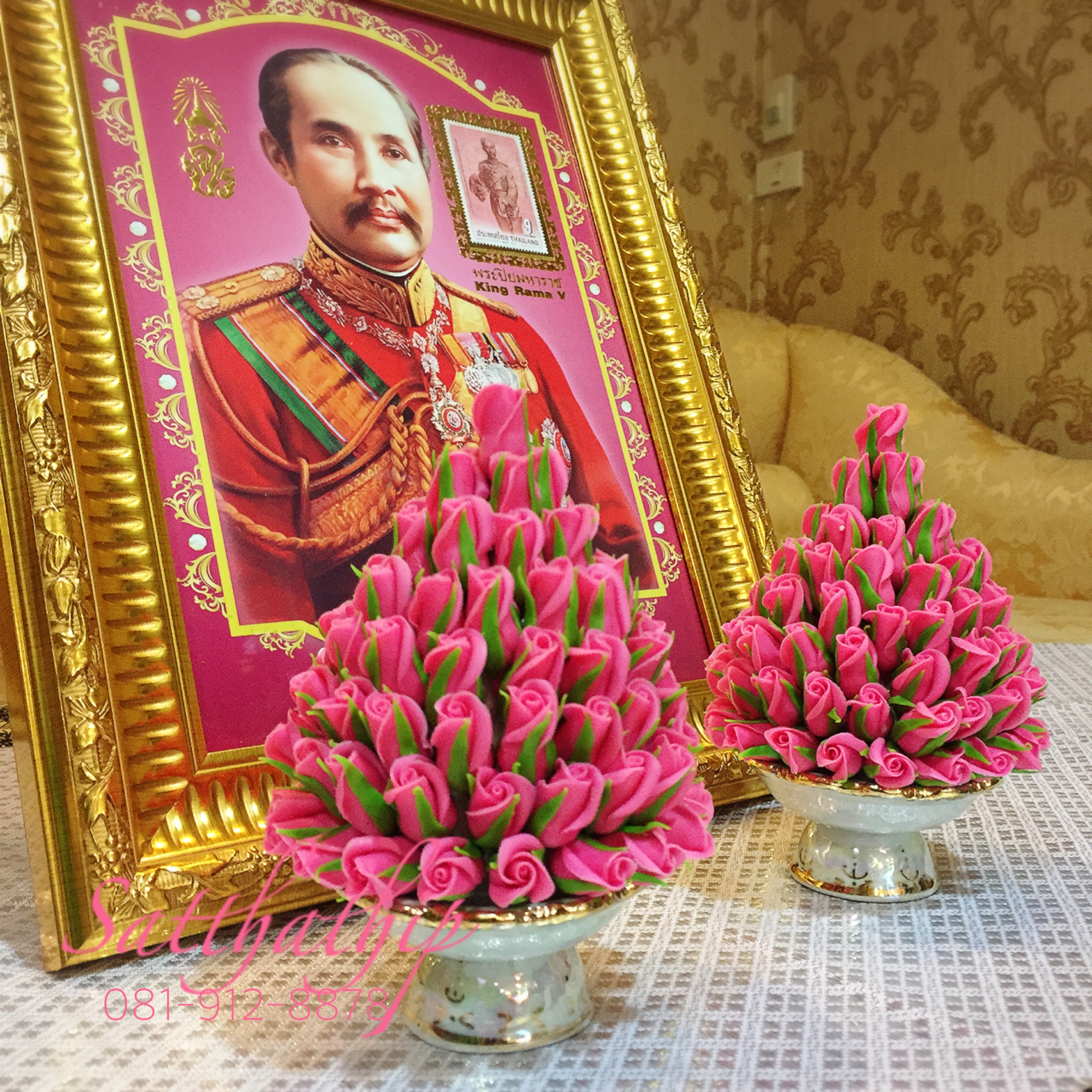 พานพุ่มดอกกุหลาบ ประดิษฐ์จากดิน [3.5 นิ้ว 1,100 บาท/คู่]