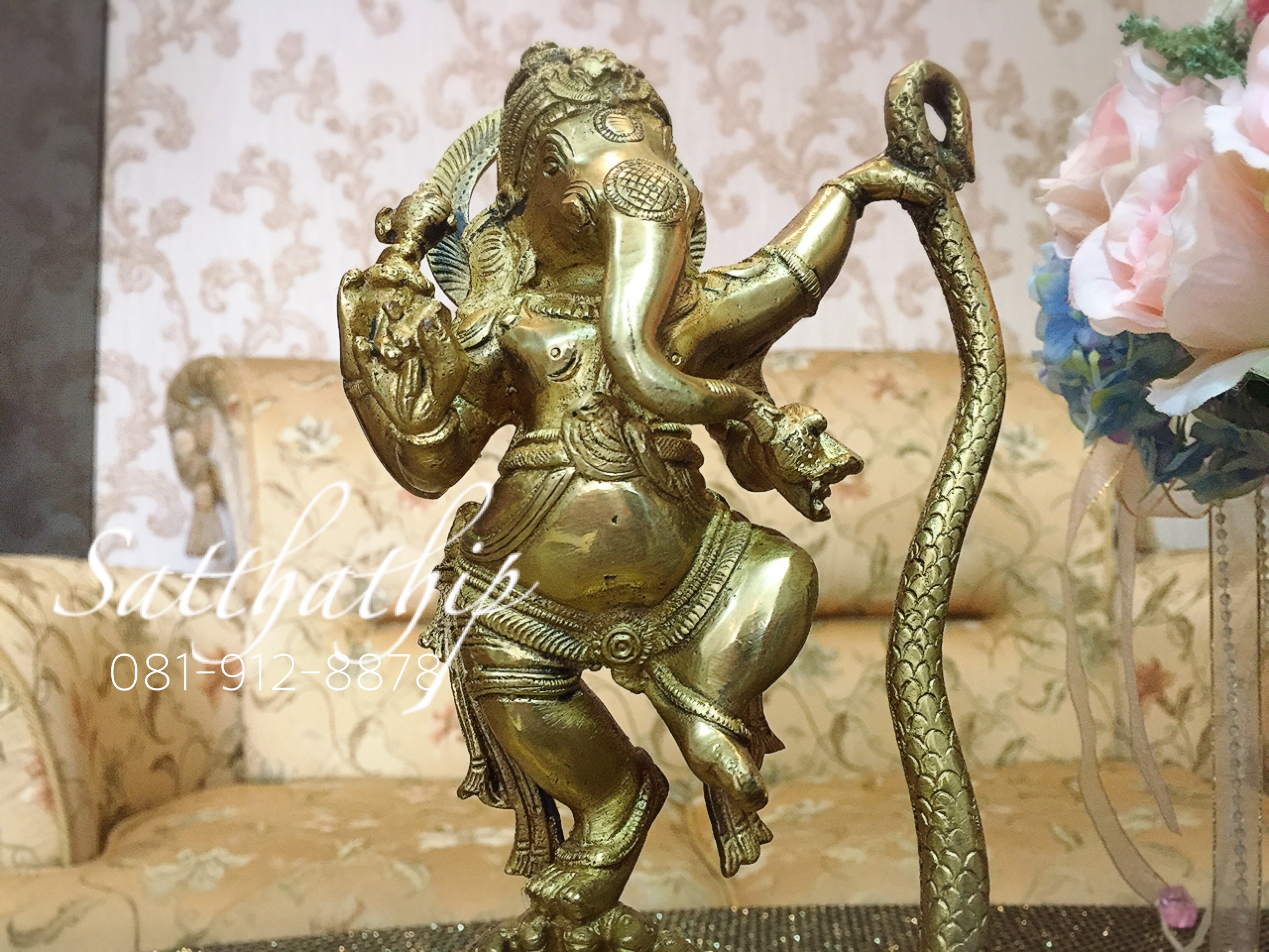 พระพิฆเนศ ปางร่ายรำประทับบนงู หรือปางพระนฤตยะ คณปติ (ทองเหลือง) ผลิตและนำเข้าจากอินเดีย - Ganesha: Lord of Success