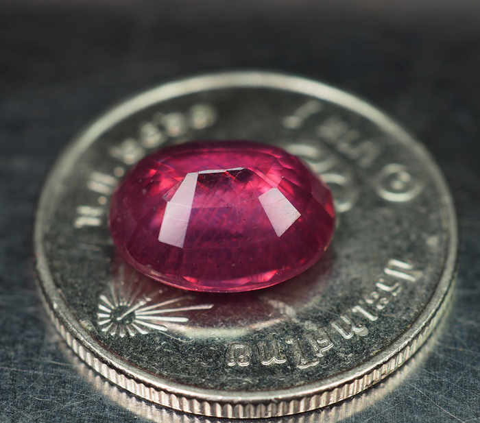 พลอยทับทิม (Ruby) 4.10 กะรัตสีชมพูอมม่วงสวย