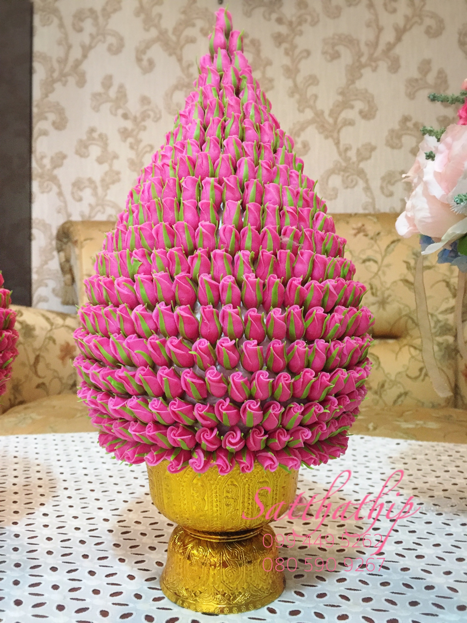 พานพุ่มดอกกุหลาบ ประดิษฐ์จากดิน [7 นิ้ว 3,500 บาท/คู่]