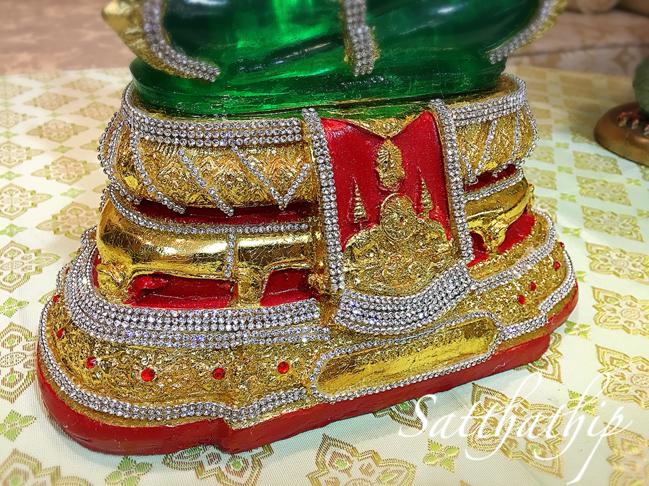 พระแก้วมรกต- พระแก้วมรกต จำลอง - Buddha statue