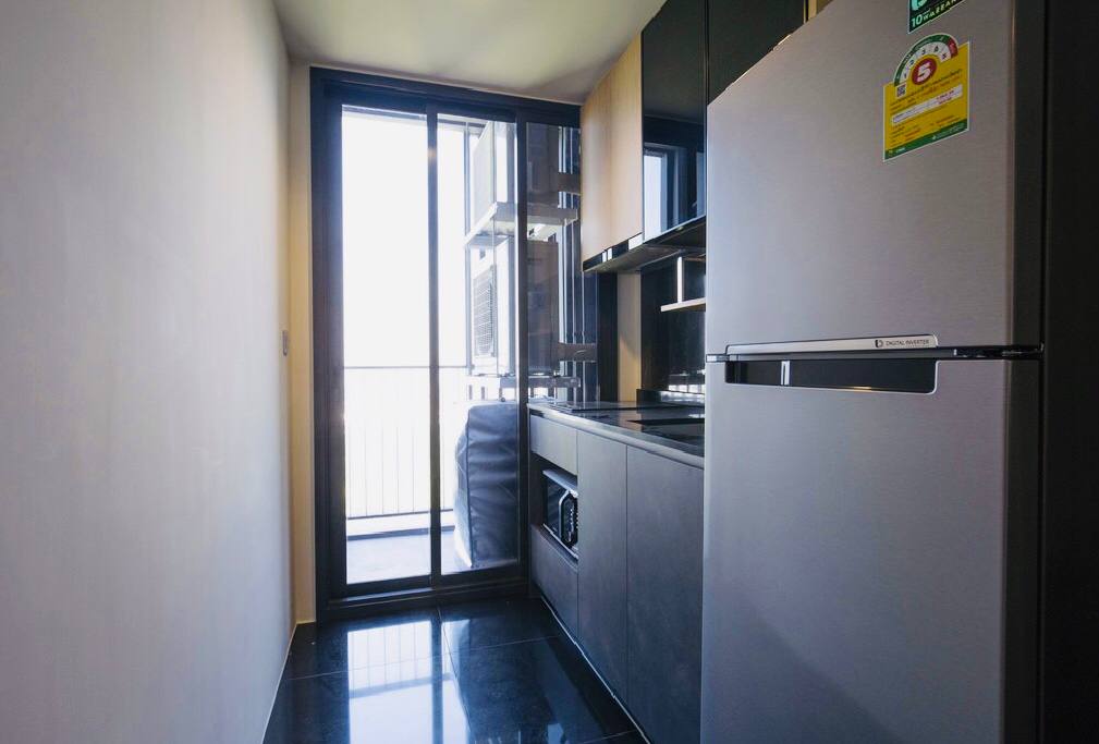 The Line Jatujak-Mochit