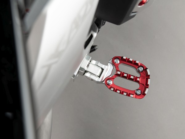 Lightech พักเท้า สำหรับ X-ADV 750 2021+